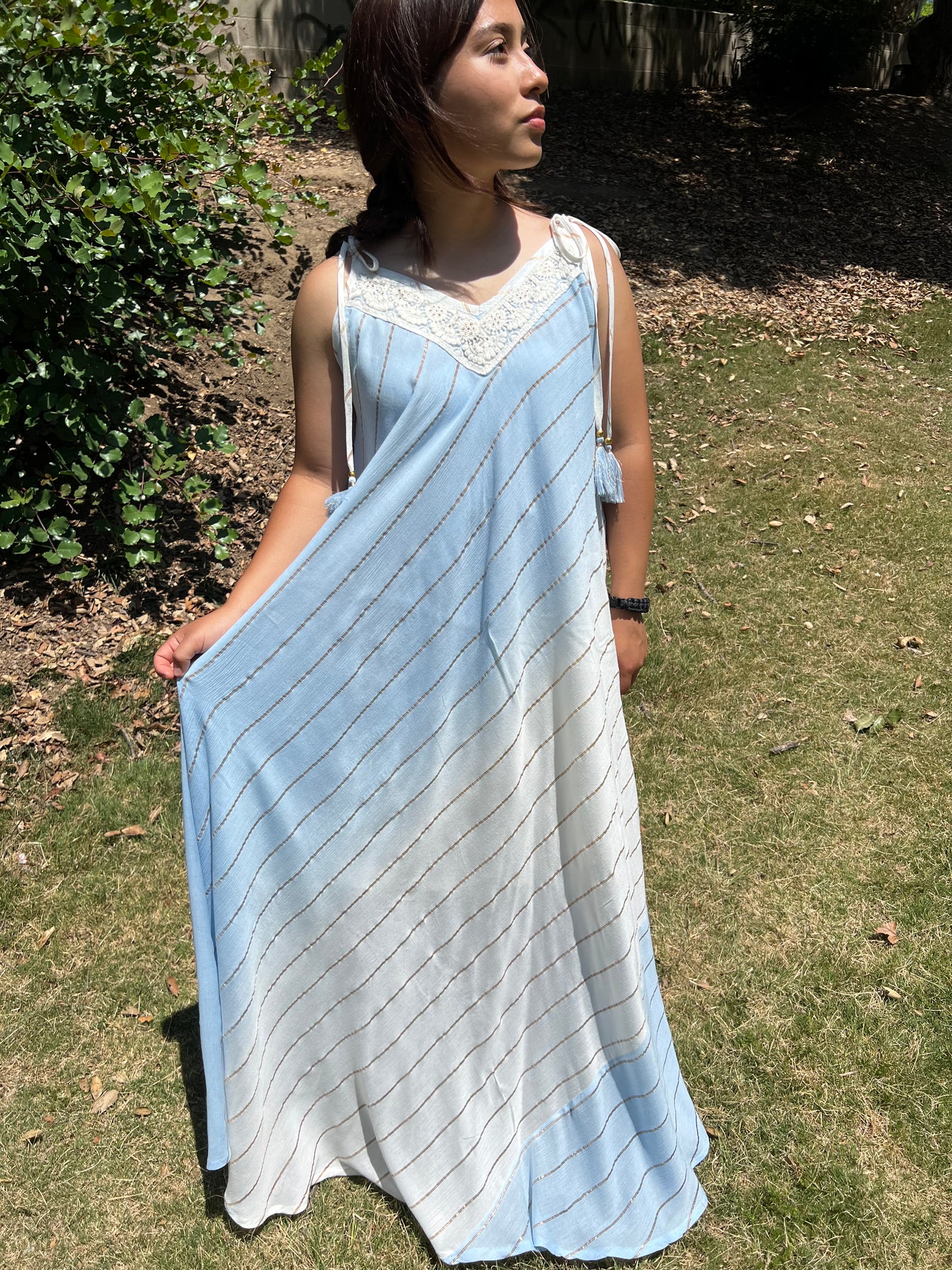 Very light flowing and comfortable dress.